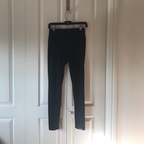 Leggings/activewear - Picture 1 of 4